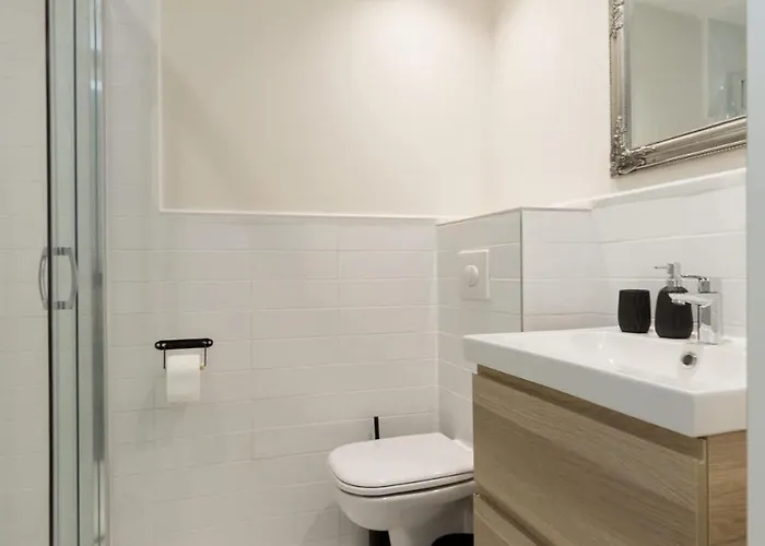 Appartamento Vibrant Downtown Gem With Ac Budapest