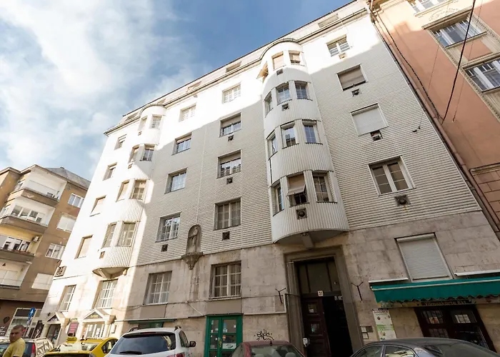 Vibrant Downtown Gem With Ac Appartement